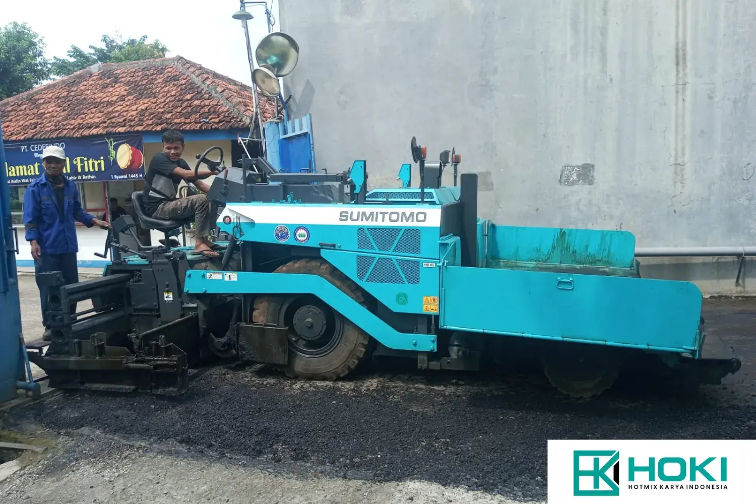 Perbaikan Jalan Aspal Rusak Karawang