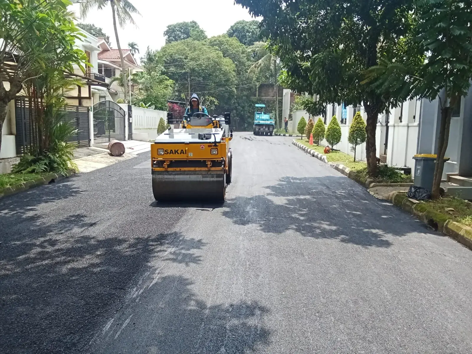 Pemadatan Aspal Tandem Roller Jalan Subang