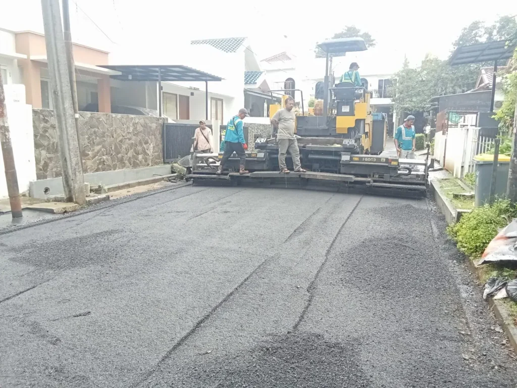Gelar Aspal Hotmix Tebal 3 cm
