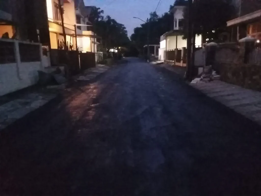 jalan hasil pengaspalan AMP Hoki